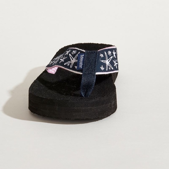 tidewater flip flops amazon